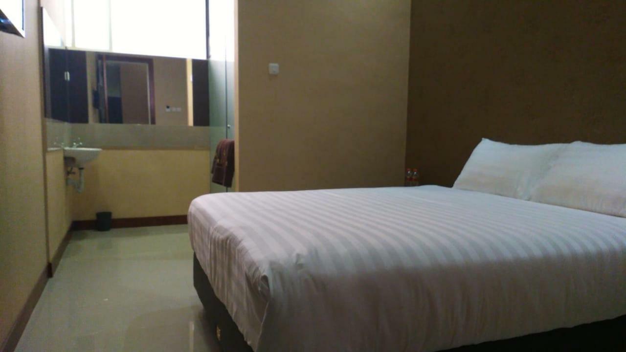 Great Star Hotel Ngadipuro Luaran gambar